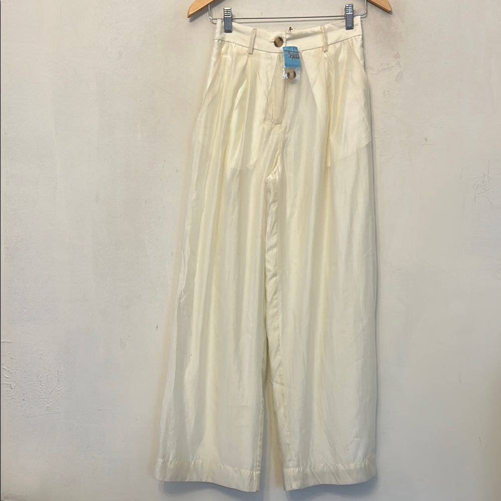 House of Harlow 1960 Cream High-Waisted Wide-Leg pants Size XS New